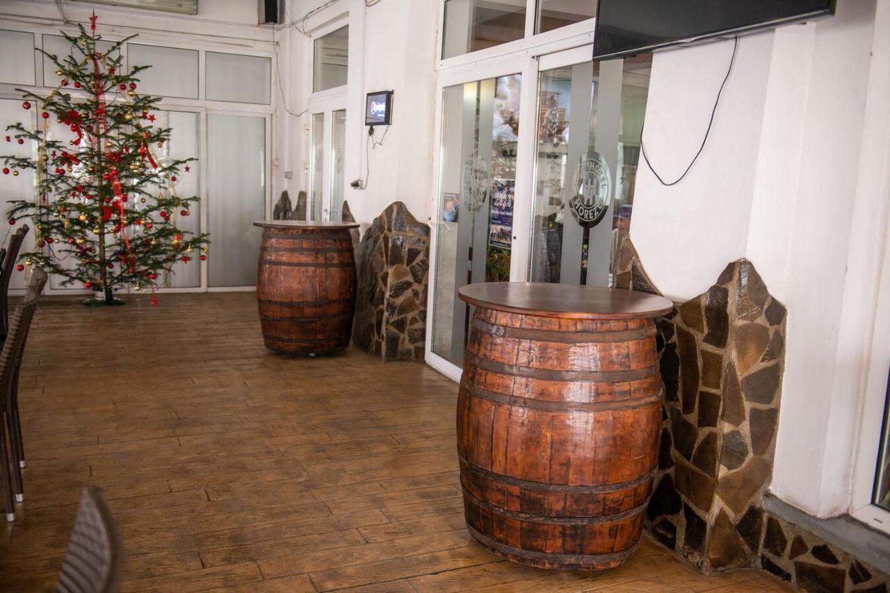 Hotel Horezu Zewnętrze zdjęcie
